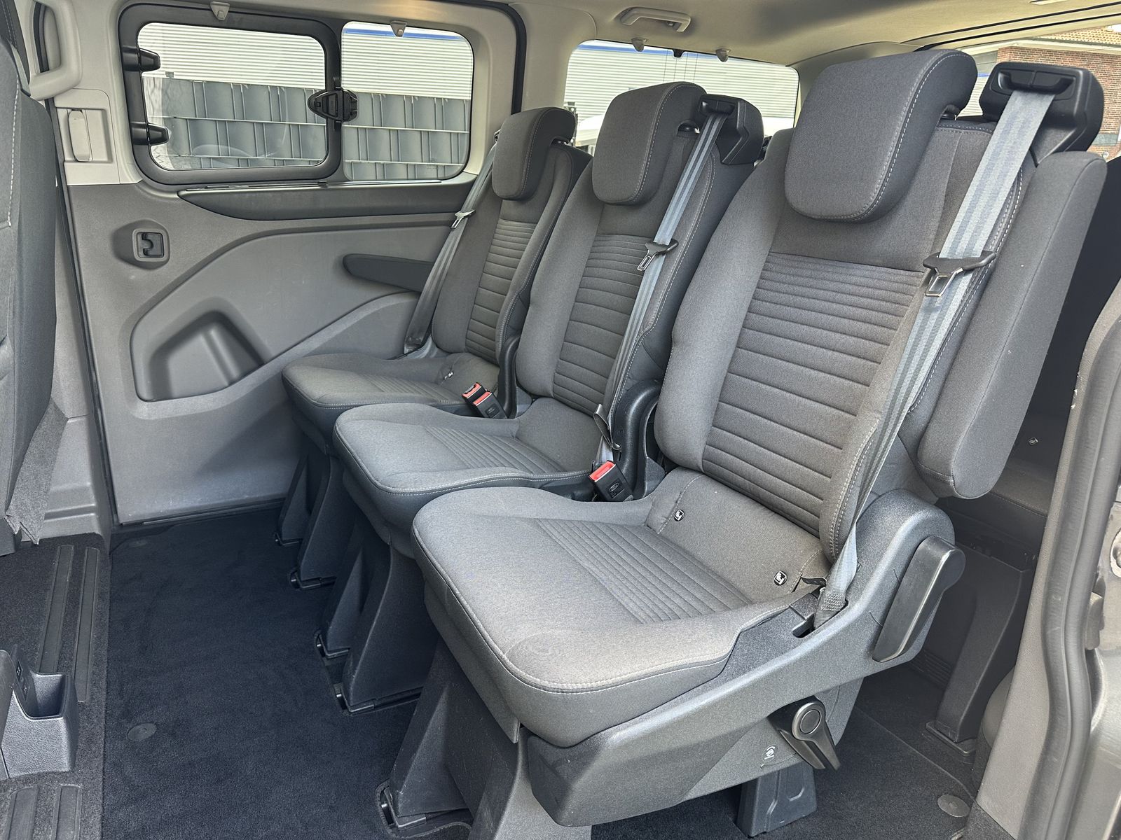 Fahrzeugabbildung Ford Custom 320 L2 Tourneo Titanium X NAV+XEN+KAM+2HD