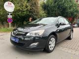 Opel Astra J Sports Tourer Selection - Opel Astra: Sports Tourer Selection
