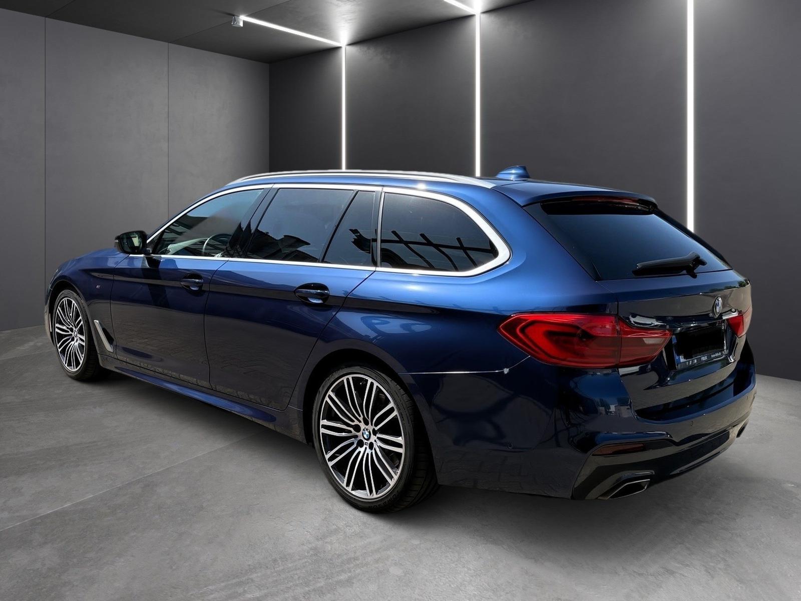 BMW 520d M SPORTPAKET+PANORAMA+AHK+MASSAGE+NIGHT VIS