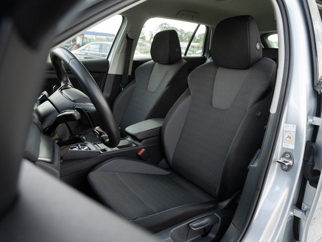 Octavia Combi 2.0 TDI Ambition DSG AHK+LED+NAVI