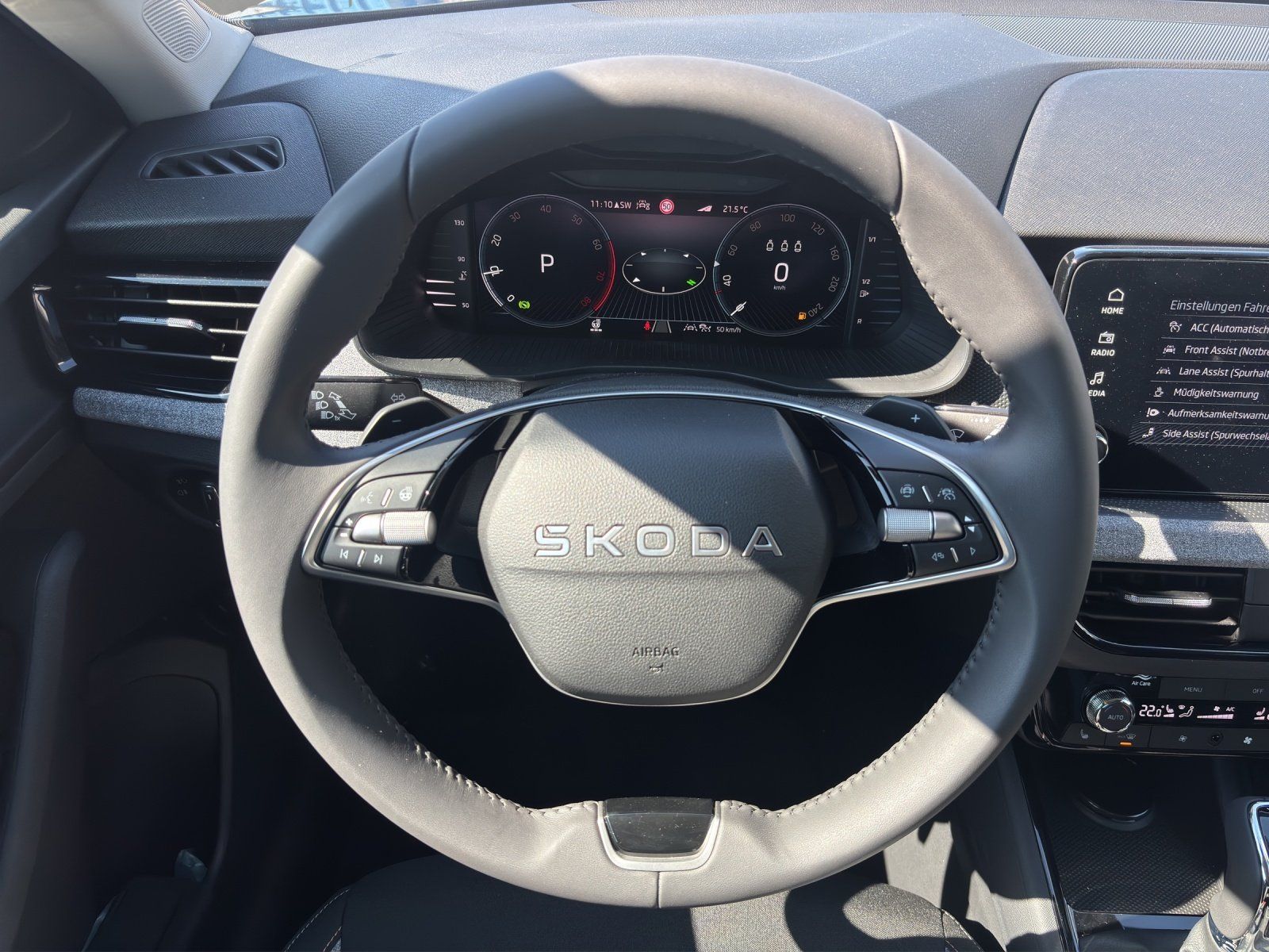 Fahrzeugabbildung SKODA Kamiq Balance 1,0 TSI 85 kW DSG AHK/MATRIX/ACC/