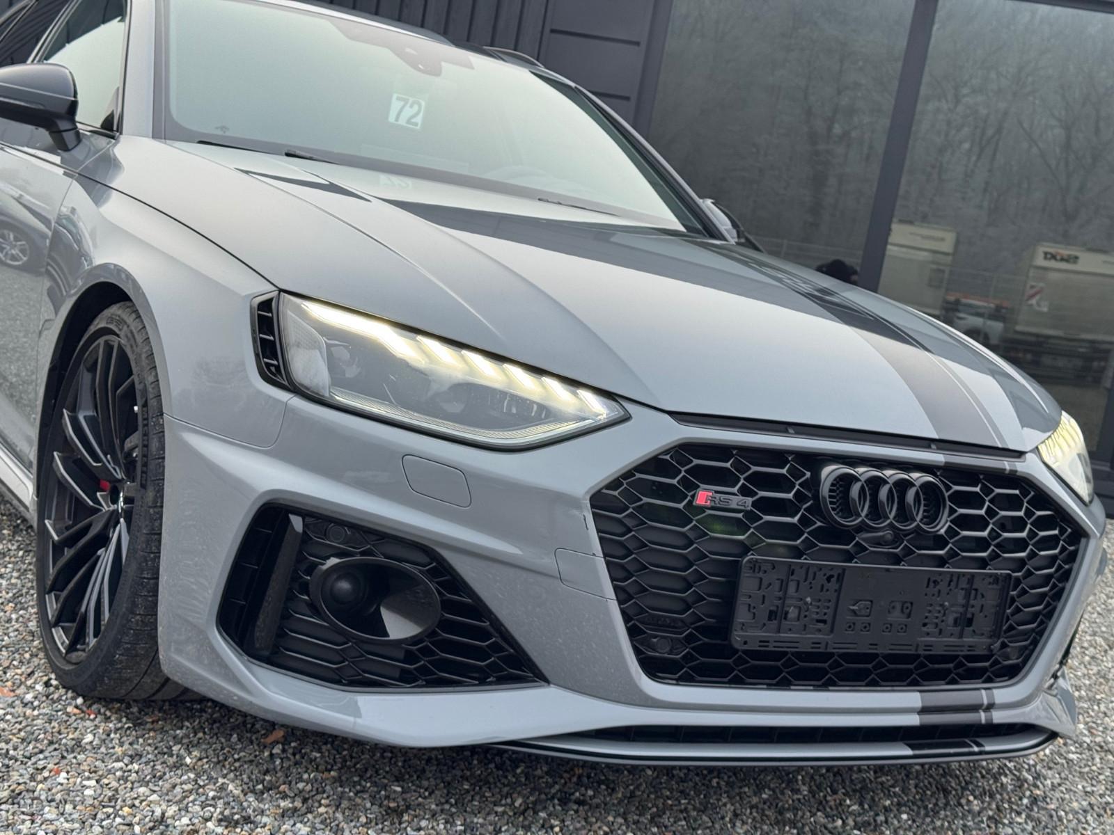 Audi RS4 Avant 2.9 TFSI Quattro*HEAD UP*MATRIX*360°
