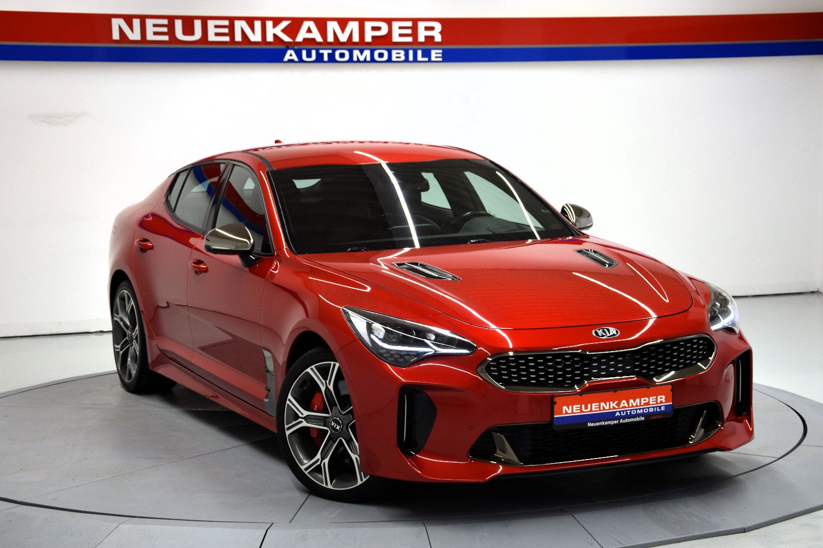 Fahrzeugabbildung Kia Stinger GT 4WD Bi-LED ACC HuD Sitzlüftung 2.Hand