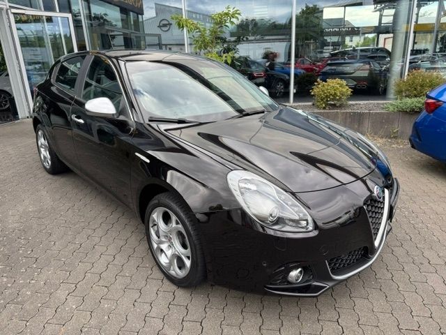 Fahrzeugabbildung Alfa Romeo Giulietta KLIMA XENON NAVI ALU