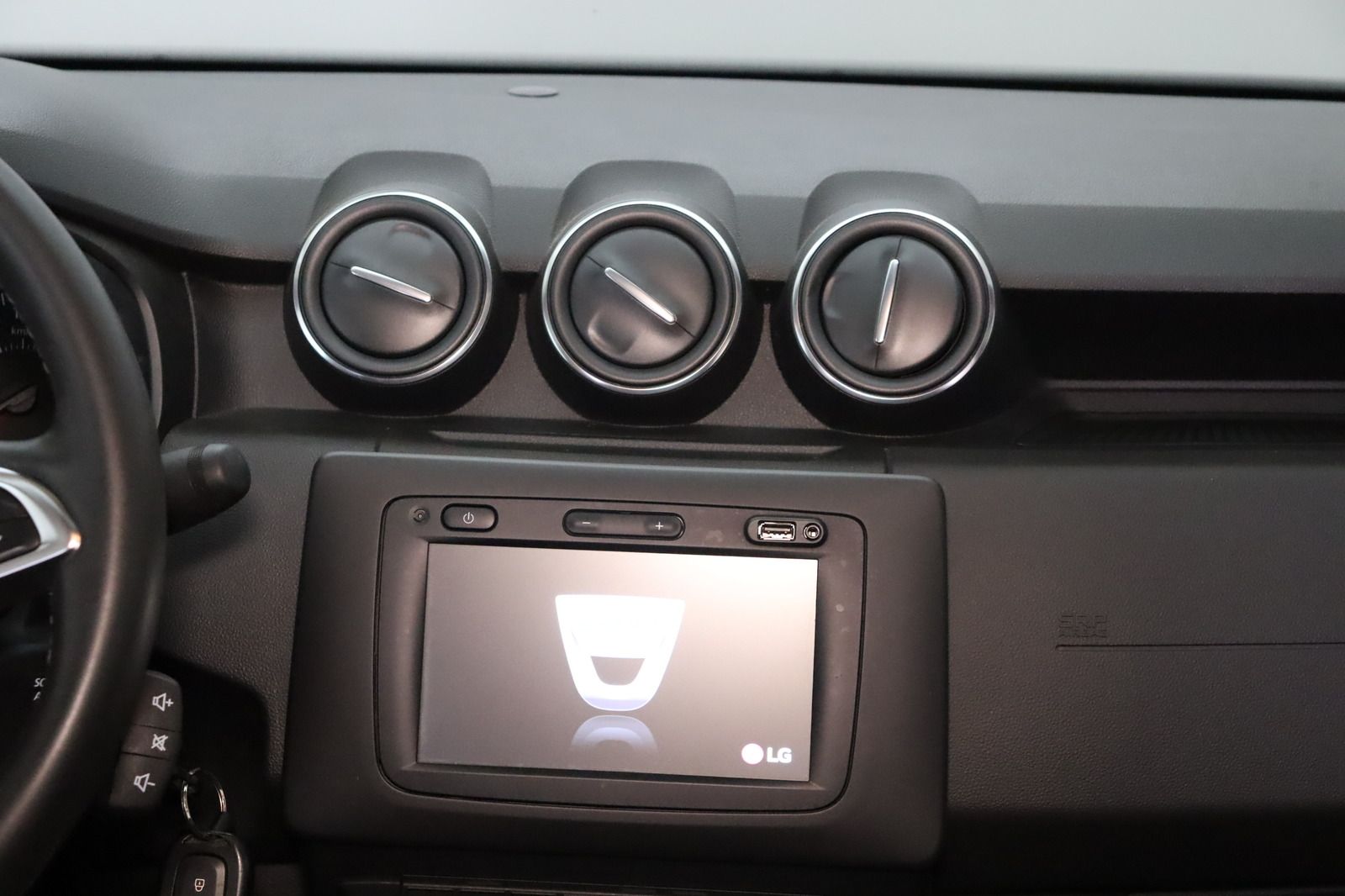Fahrzeugabbildung Dacia Duster II 1.4 * 1. Hand * Navi * SHZ
