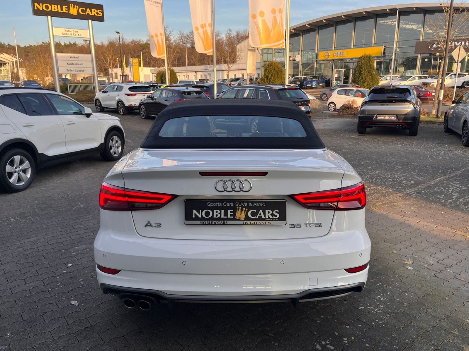 Fahrzeugabbildung Audi A3 Cabriolet 35 TFSI S-Line LED NAVI SHZ