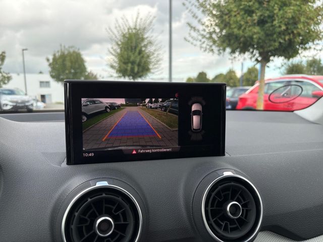 Q2 advanced 35 1.5 TFSI CarPlay Rückfahrkamera