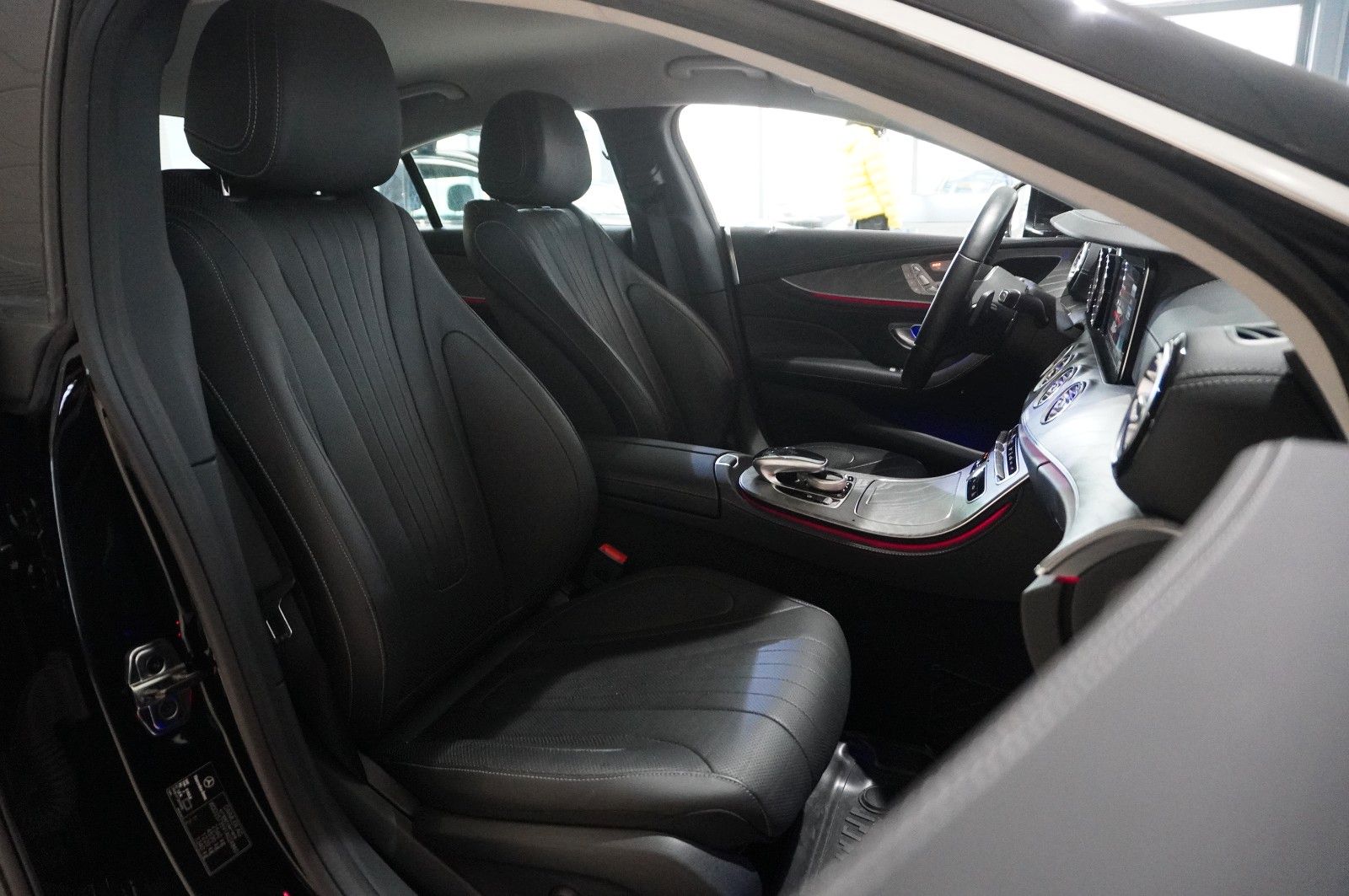 Fahrzeugabbildung Mercedes-Benz CLS 450 4MATIC 9G-TRONIC NAVI/360°/LED/HUD/AHK