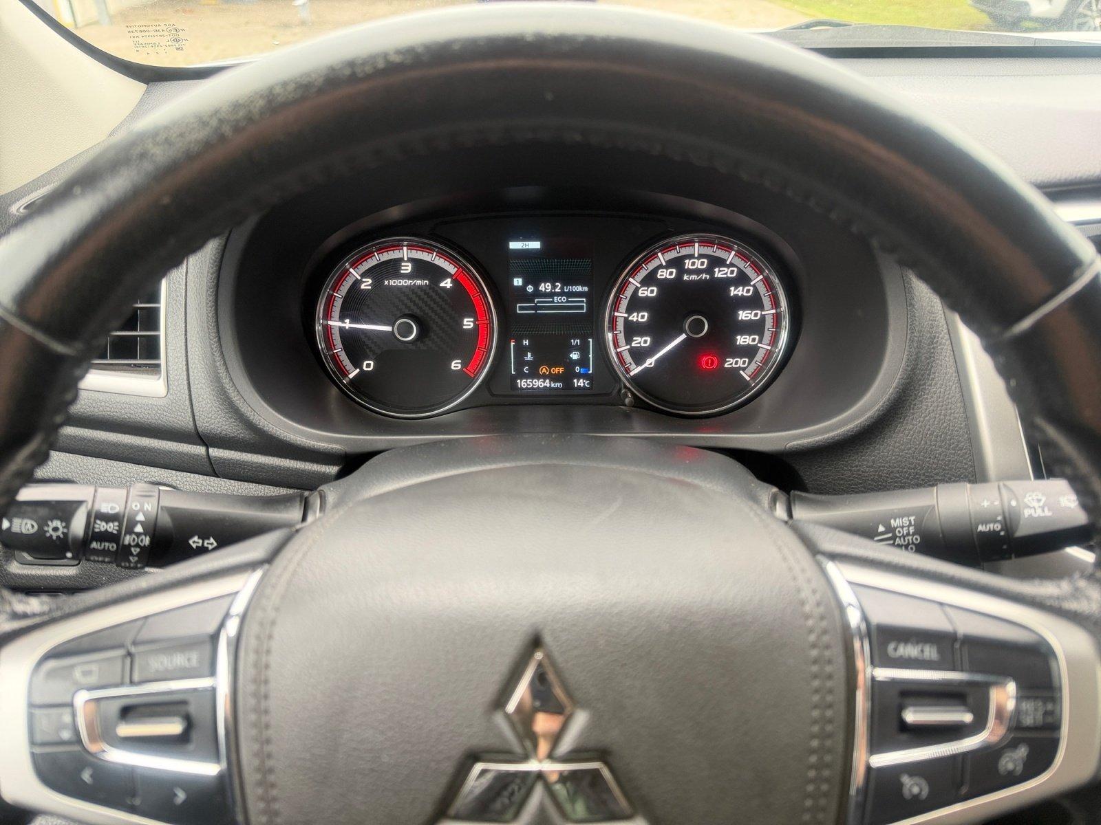 Mitsubishi L200 Top 4x4 2.2 Doppelkabine TEMP+SHZ+USB