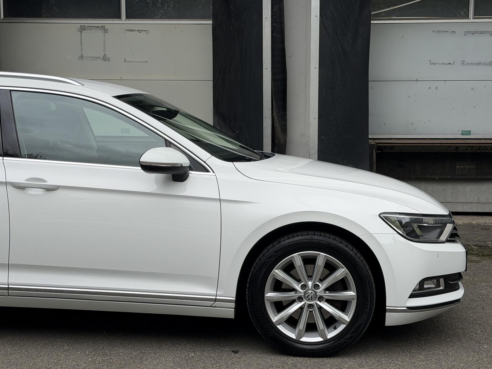 Volkswagen Passat Highline LED ACC Virtual Massage RüKamera