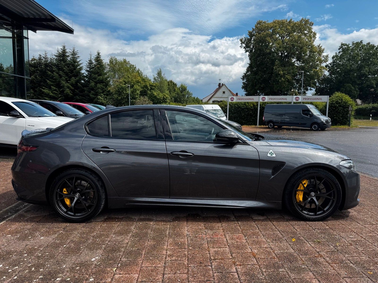 Fahrzeugabbildung Alfa Romeo Giulia Quadrifoglio 510PS 1.HAND NAVI KAMERA