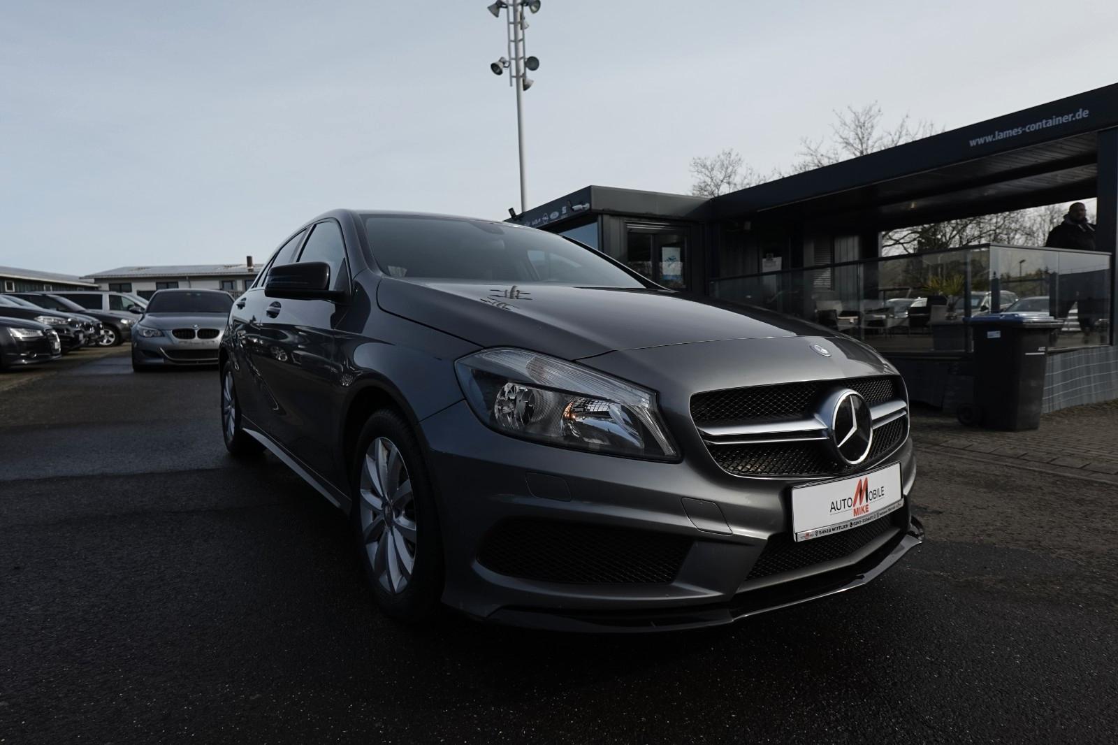 Mercedes-Benz A 200 BlueEfficiency AMG*1-Hand*