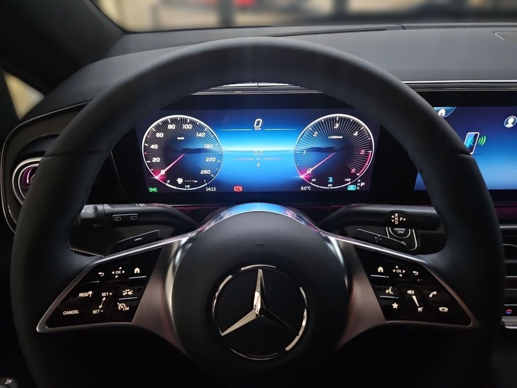 Fahrzeugabbildung Mercedes-Benz V 300 d STYLE Lang ACC AHK AUT Akustikglas Kam.