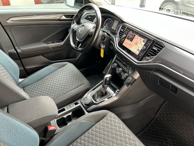 Fahrzeugabbildung Volkswagen T-Roc IQ.DRIVE 4Motion Autom.+AHK+CarPlay+LED+