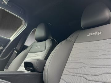 Jeep Avenger 1.2 Overland 4xe KAMERA LED ALLRAD SHZ