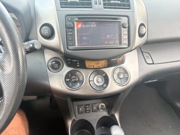 Toyota RAV 4 - 10