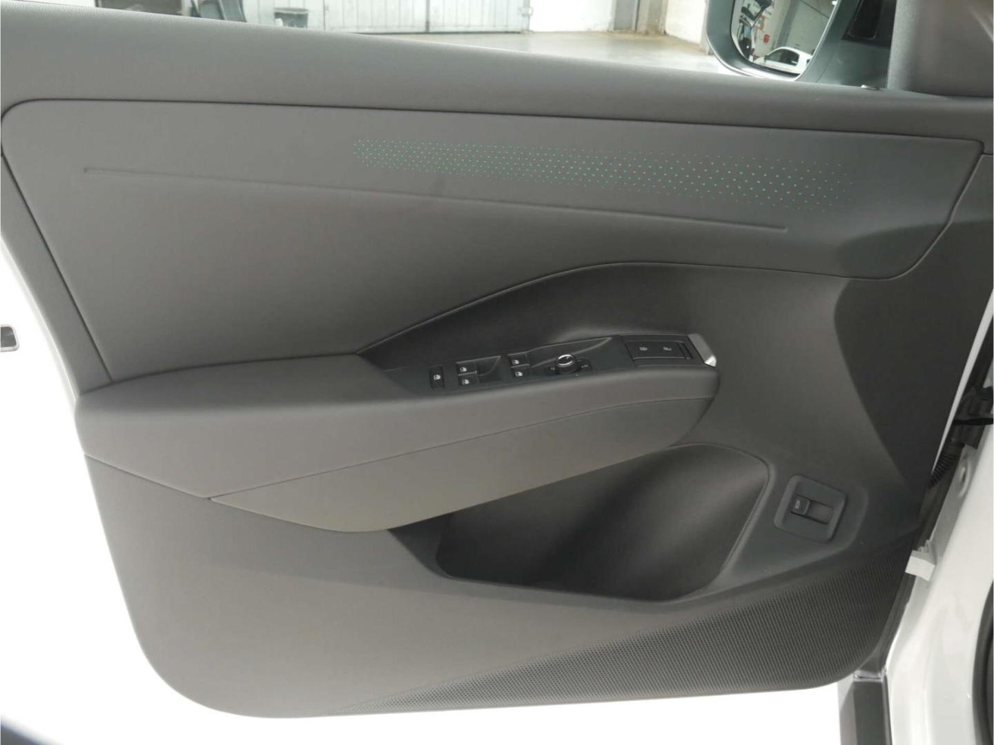 Volkswagen T-Roc 1.5 eTSI Style Black DSG NAV/LED/Easy Open, миниатюра 21