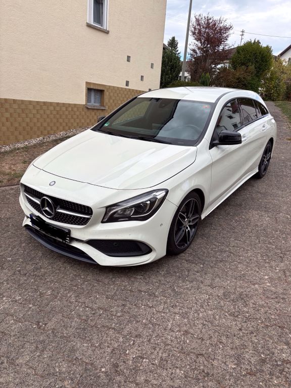 Image of Mercedes-Benz CLA 220 Shooting Brake
