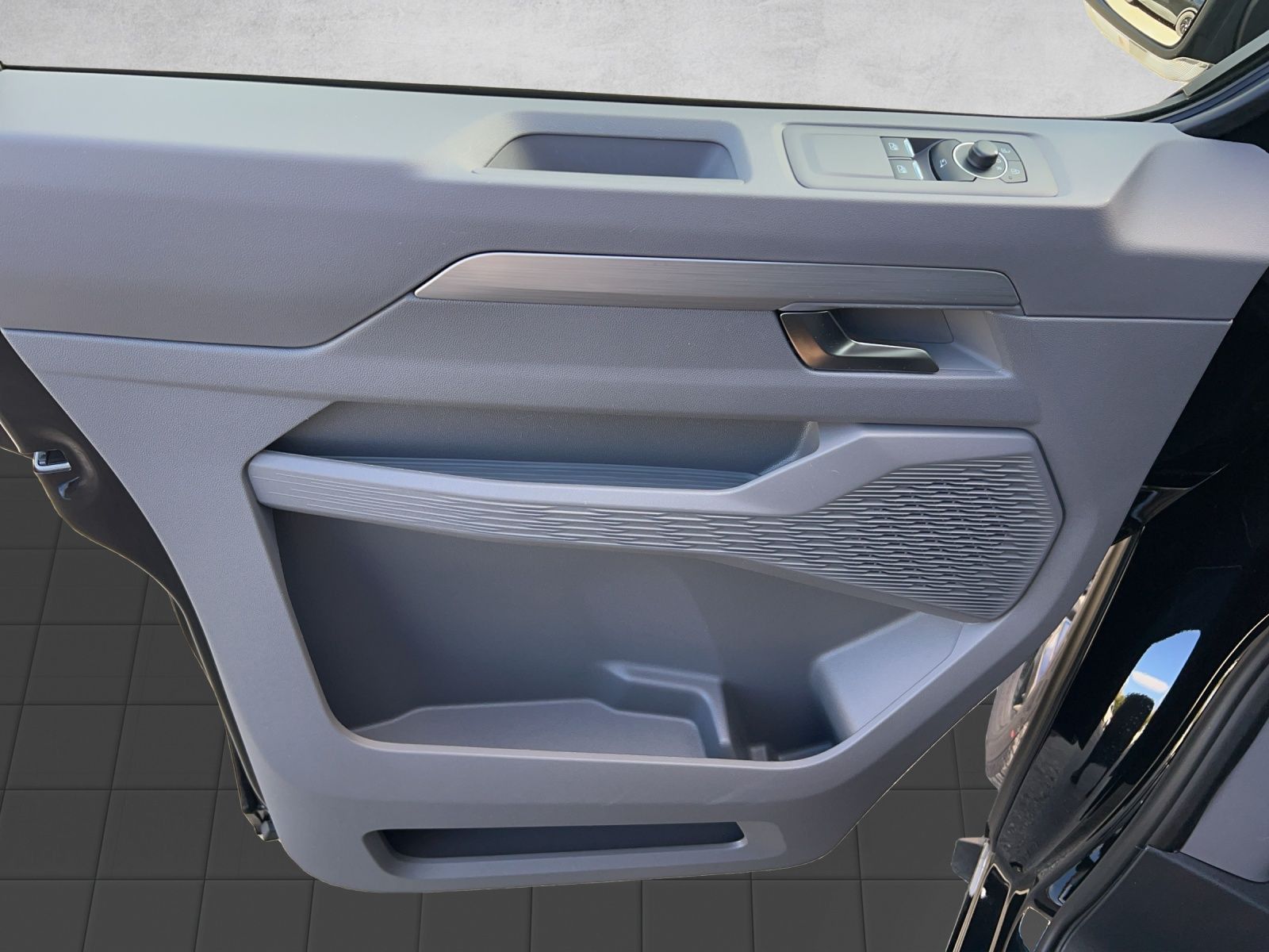 T7 Caravelle Life 2.0 TDI LR AHK*SHZ*App-Connect