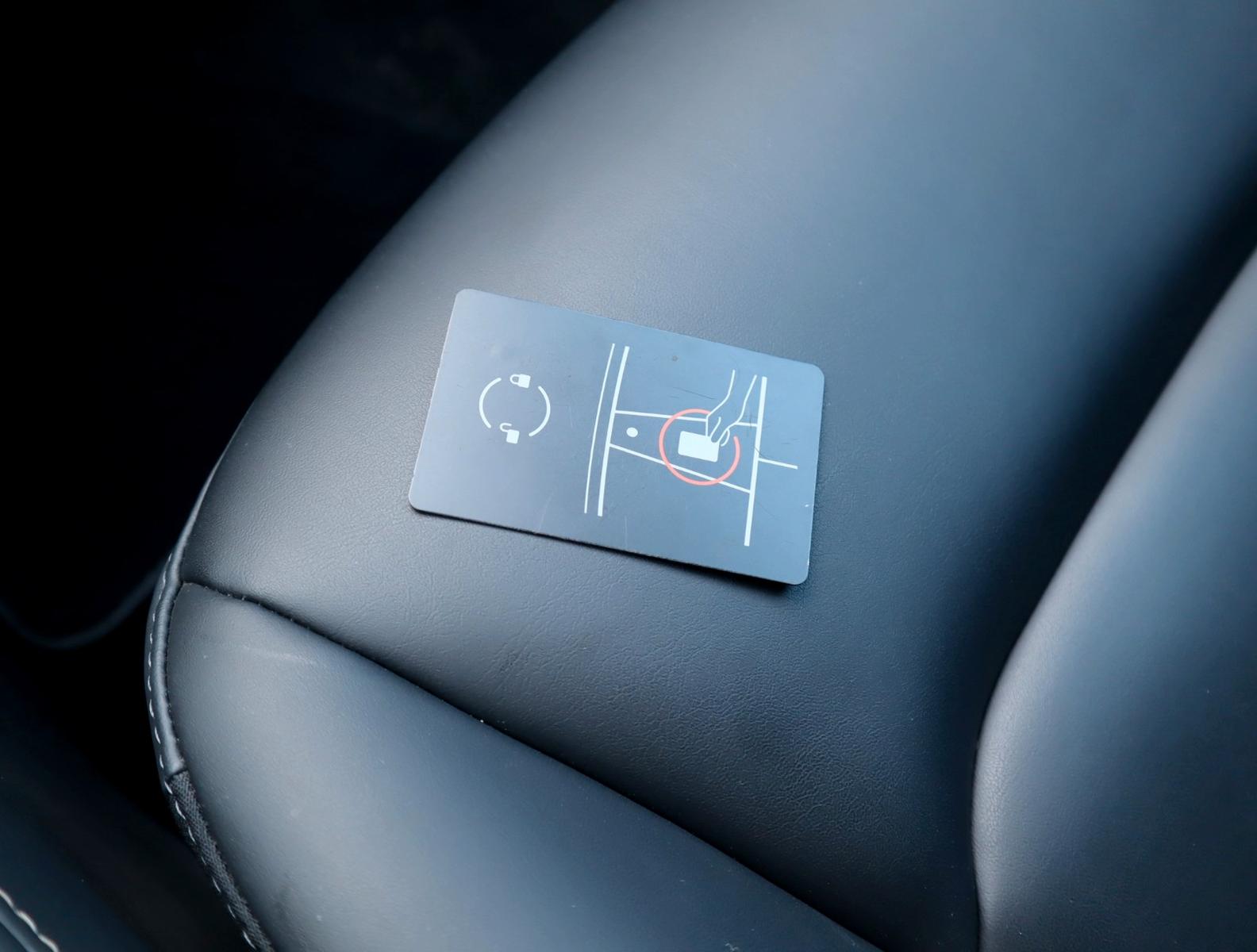 Tesla Model 3 Long Range Allrad /SHZ /2-Zonen-Klima