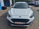 Ford Focus Turnier Activ Aut. NAV RFK SHZ - Ford Focus mit Benzin-Antrieb: Kombi