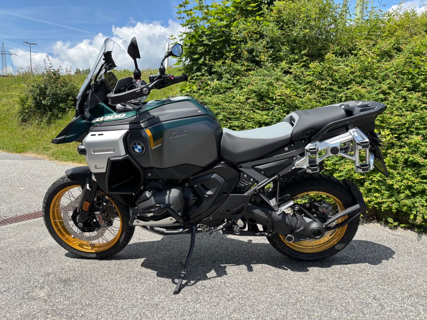 Fahrzeugabbildung BMW R 1300 GS Adventure Option 719 3 Pakete
