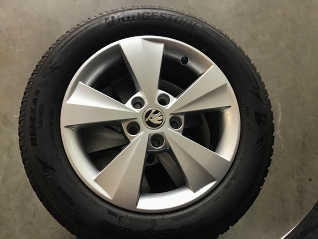 Fahrzeugabbildung Skoda Octavia Ambition 1.5 TSI Combi Navi/Tempo/RFK