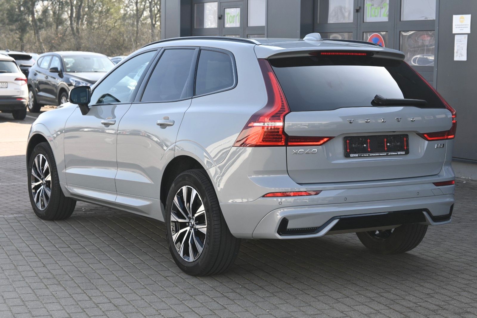 Fahrzeugabbildung Volvo XC60 B5 AWD Plus Dark*LED*H&K*CAM*BLIS*Google