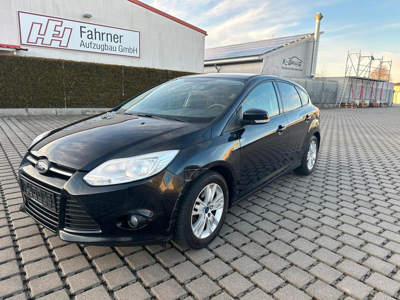 Ford Focus Lim. 1.6 EcoBoost Trend PDC Sitzh