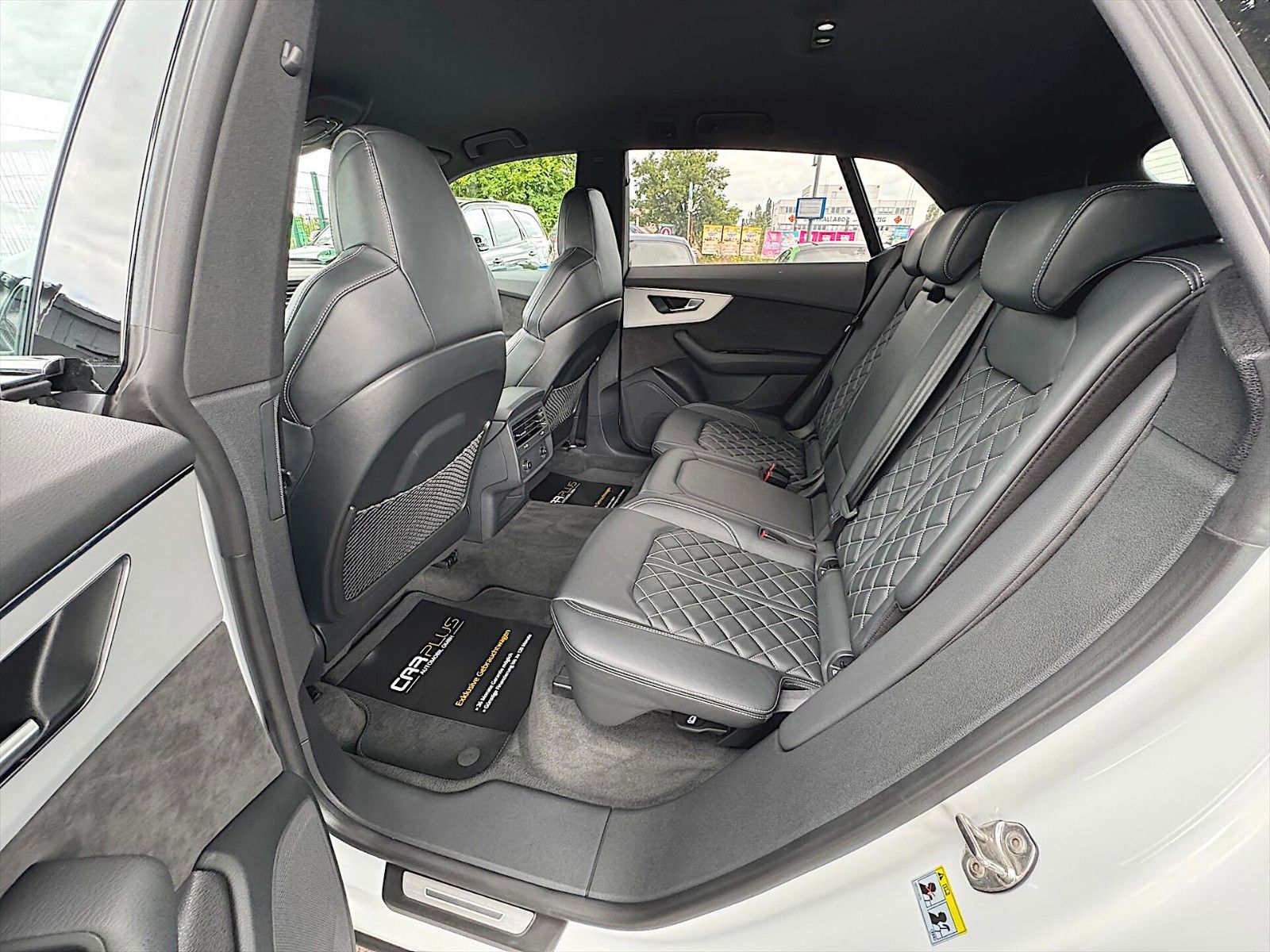 Fahrzeugabbildung Audi Q8 55 TFSI quattro S-Line Plus *ACC*Head Up*22'
