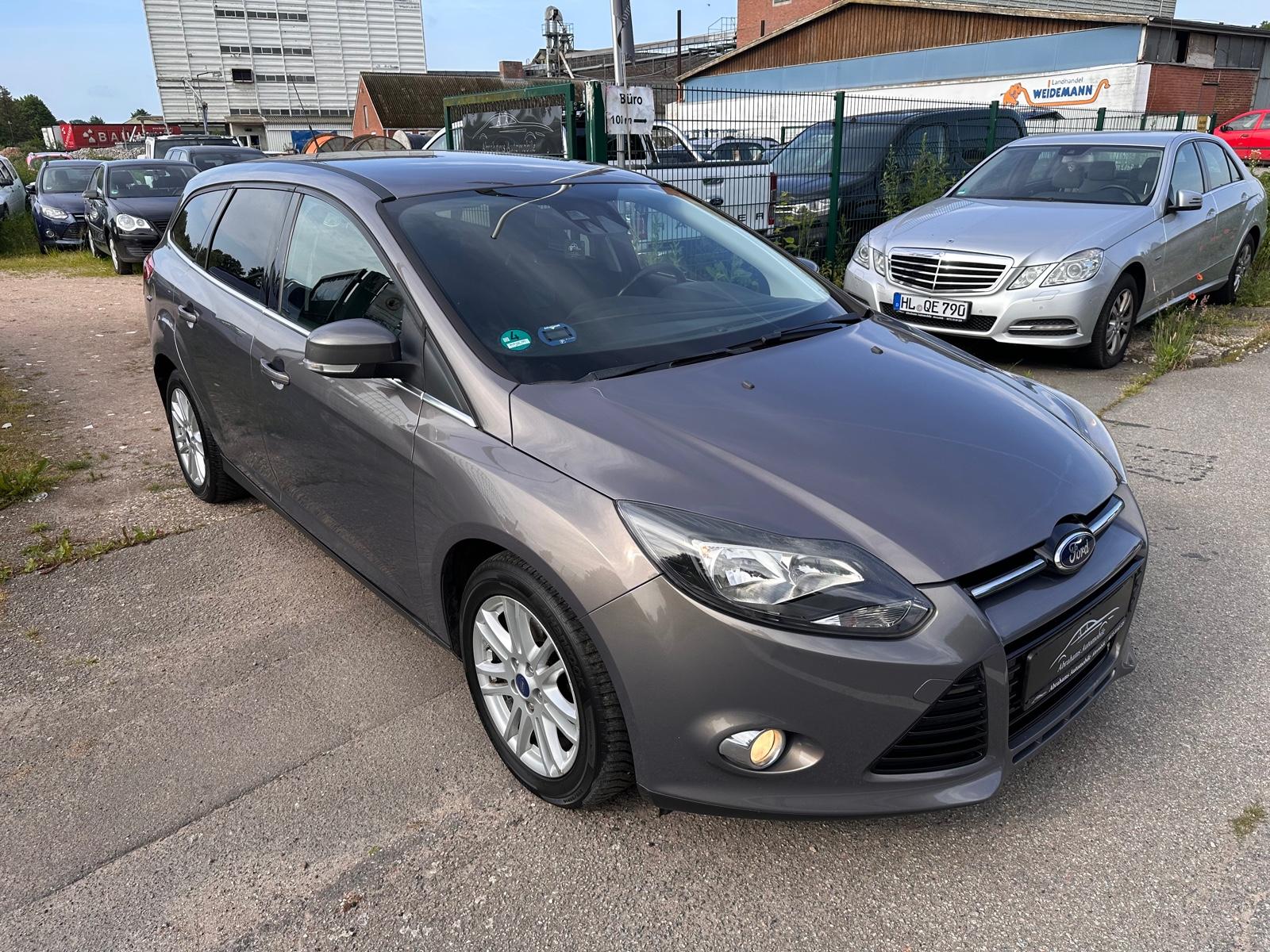 Ford Focus Turnier Zahnriemen/TÜV/Service NEU