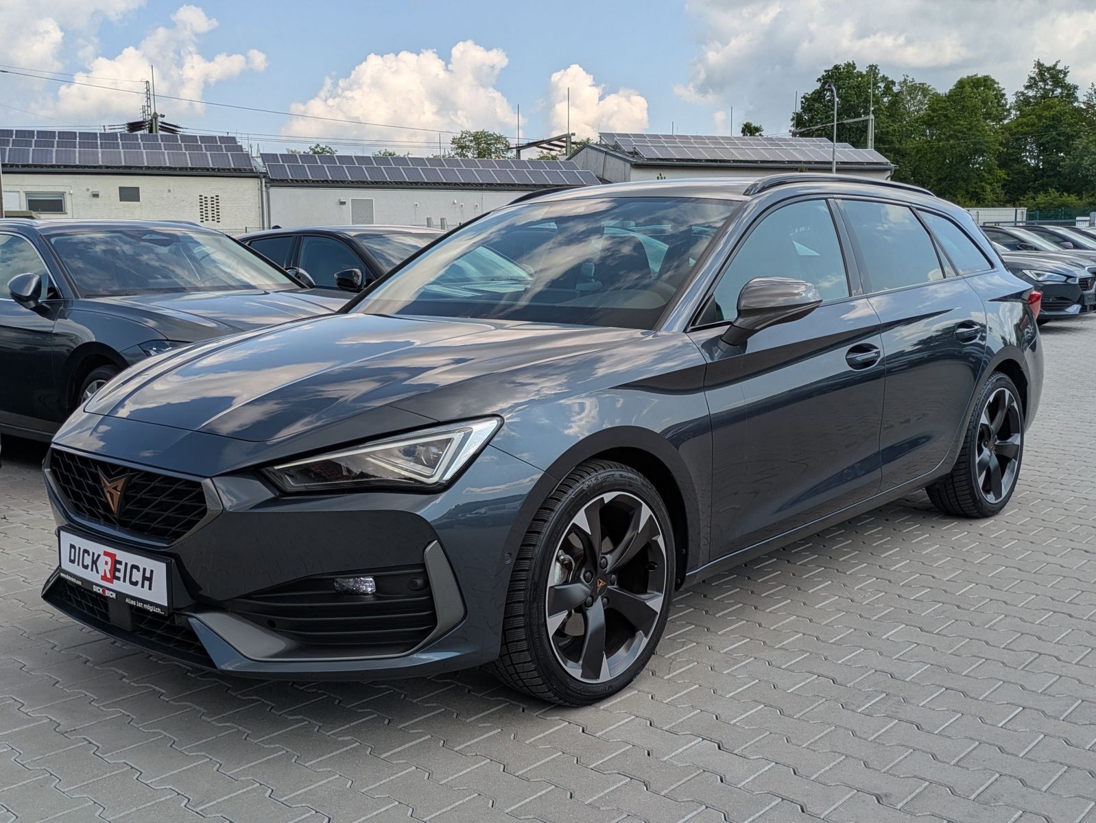 Fahrzeugabbildung CUPRA Leon 1.5 eTSI DSG MATRIX-LED*ACC*APP*KAMERA*18"