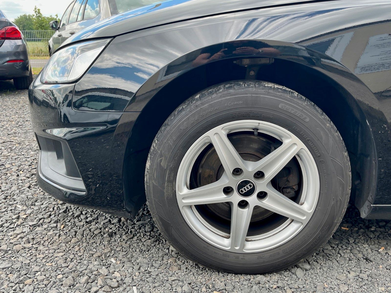 Fahrzeugabbildung Audi A4 Avant 35 TDI basis Aut. Navi LED 1.HAND PDC