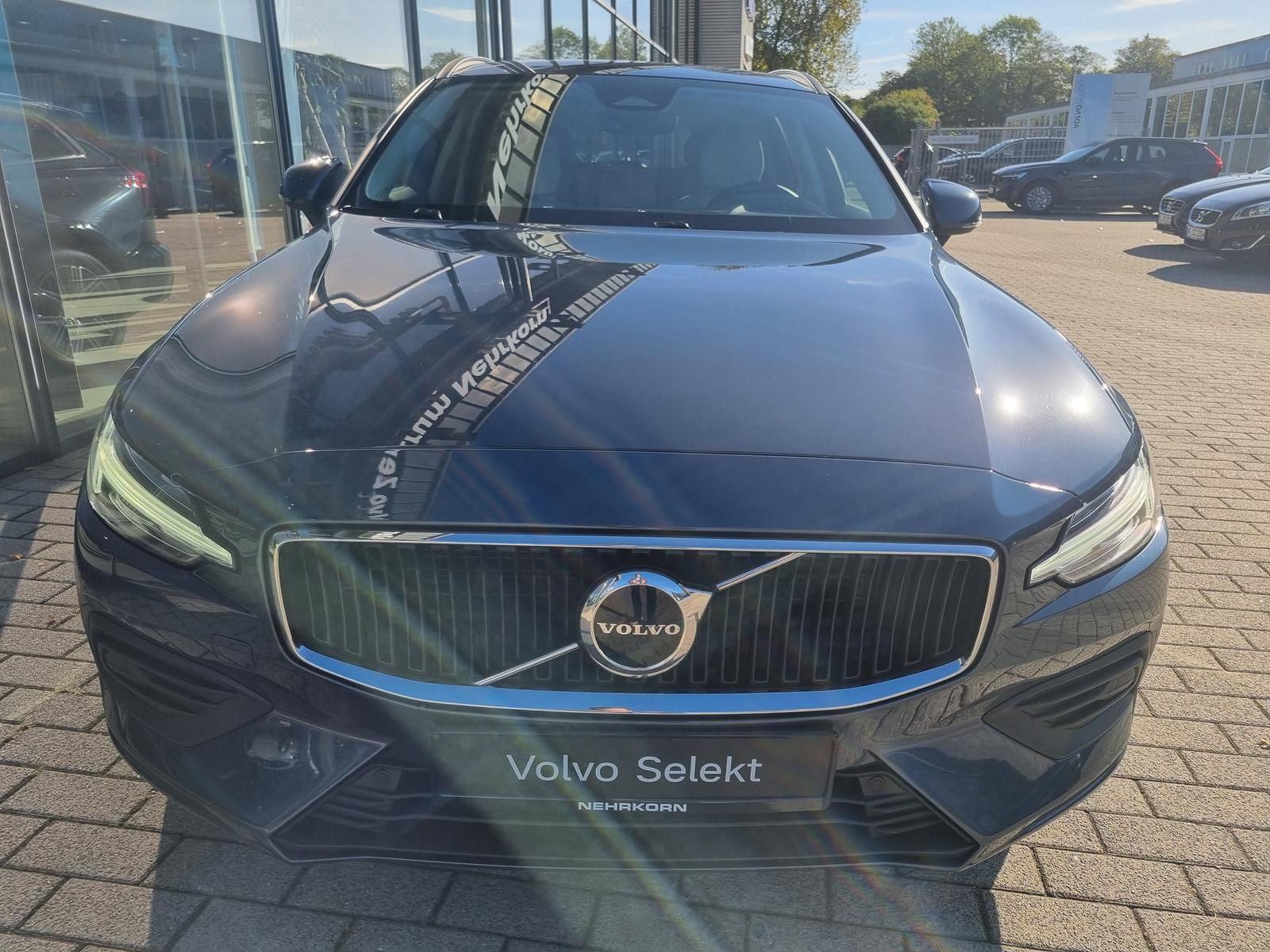 Fahrzeugabbildung Volvo V60 B4 D Core