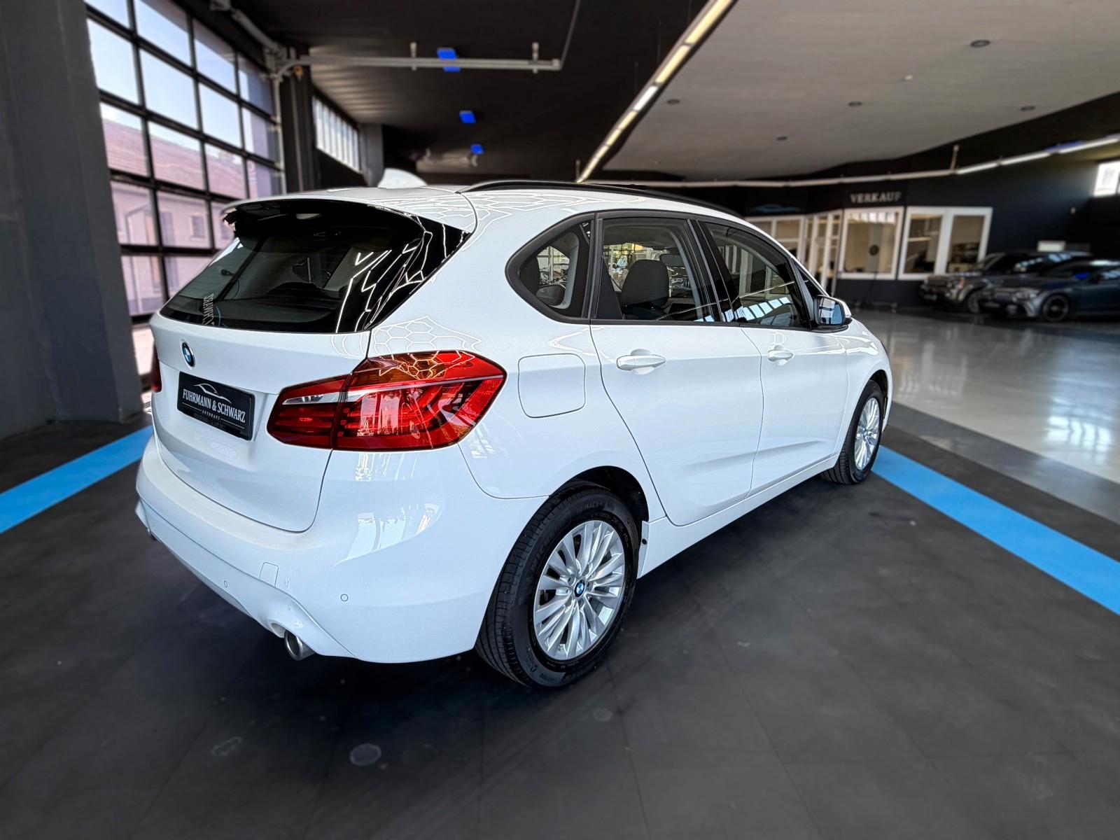 BMW 218Active Tourer218d Advantage+ Navi+LED+SHZ+PDC