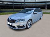Skoda Octavia Combi RS 4x4+DSG+Standheizg.+AHK+GSD+SHZ - Skoda Octavia mit Diesel-Antrieb: Allradantrieb