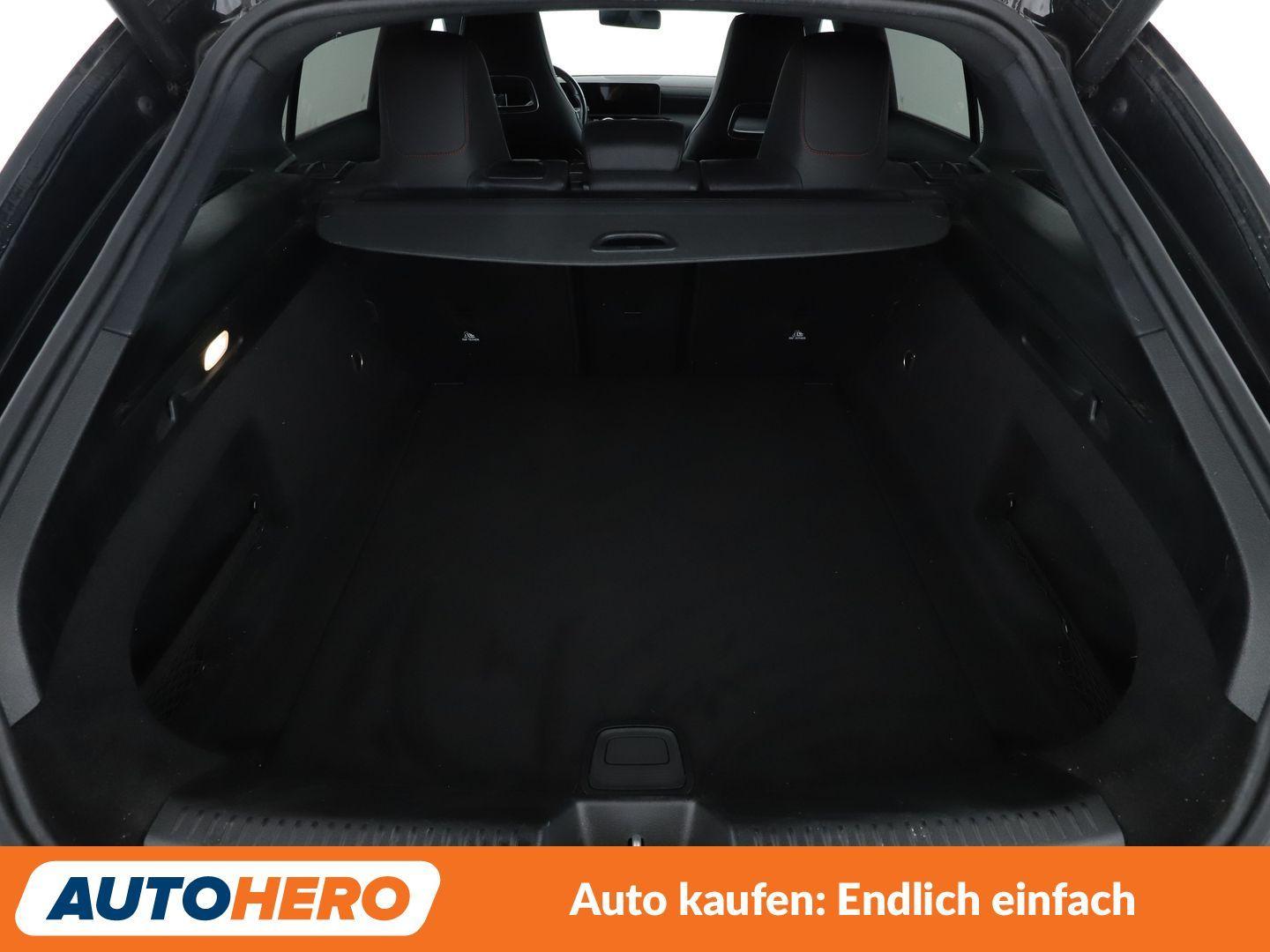 Mercedes-Benz CLA CLA-Klasse CLA 250 Shooting Brake AMG Line Aut., миниатюра 16