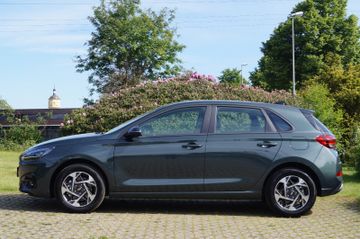 Hyundai i30 1.5 DPI NAVI-LED-KAMERA-SHZG-PDC-