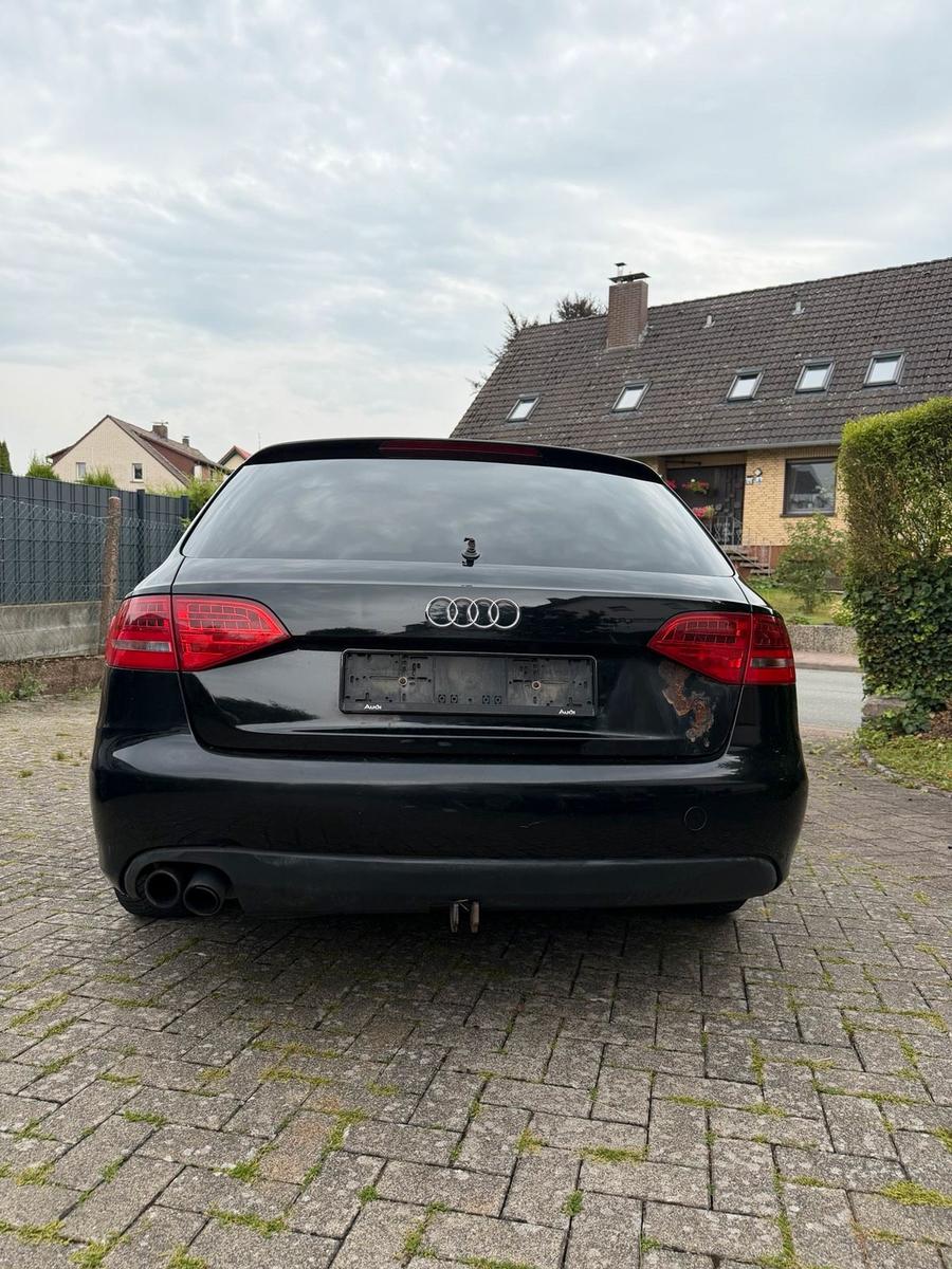 Audi A4 2009 — photo 5