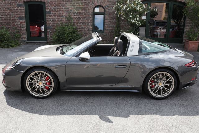 PORSCHE 991 911 Targa 4 GTS Exclusive Manufaktur 1.HAND*