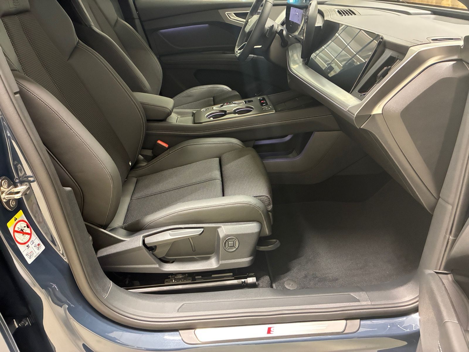 Q4 Sportback e-tron performance 210 kW