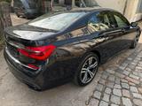 BMW 750 i xDrive M-Paket Voll*Schiebedach - BMW 750: 750i Xdrive