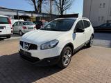 Nissan Qashqai+2 - weiße Nissan Qashqai+2