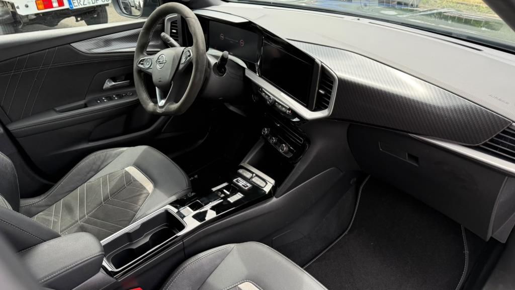 Autohaus Zimpel - Opel Mokka Ultimate 1.2T 180Kamera+SHZ+LHZ+Voll-LED+K - Bild 10 Autohaus Zimpel - Opel Mokka Ultimate 1.2T 180Kamera+SHZ+LHZ+Voll-LED+K - Bild 10