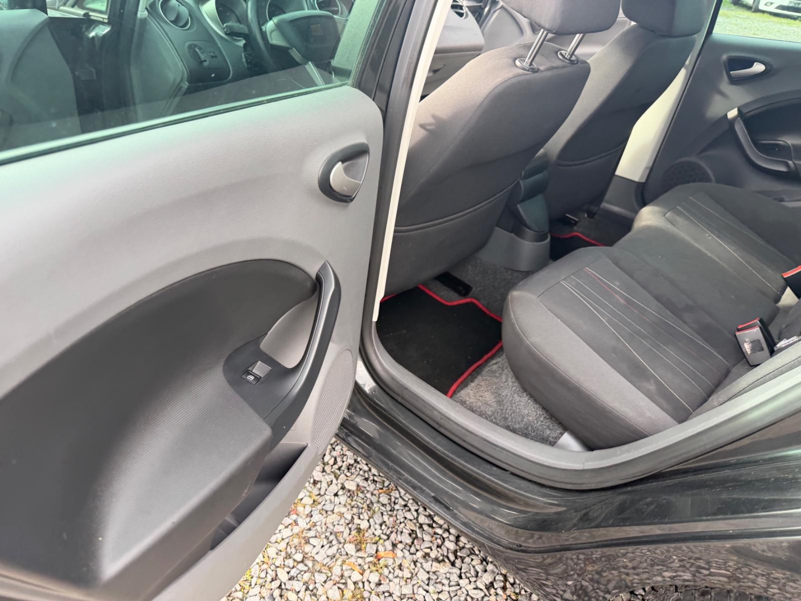 Seat Ibiza 2011 — photo 13