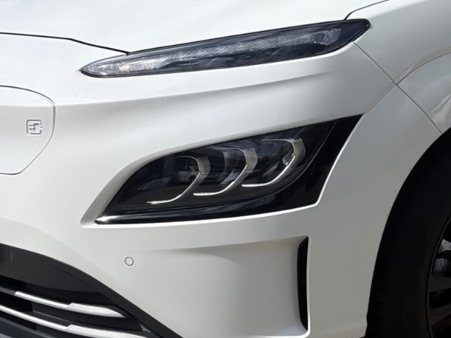 Fahrzeugabbildung Hyundai KONA MJ23 Trend Elektro 100KW NAVI+Dachlackierun