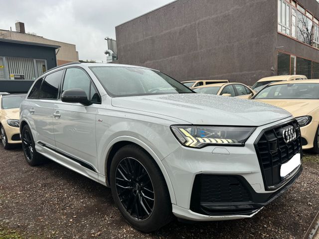 Audi Q7 3L. TDI quattro S line PANO HUD STH