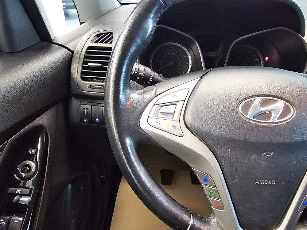 Hyundai ix20 2014 — photo 13