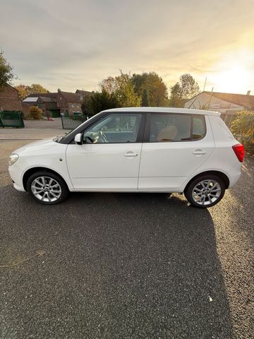 Skoda Fabia Ambition 1,6 l TDI Auto Schalt...