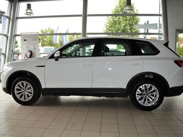 Volkswagen Touareg - 3